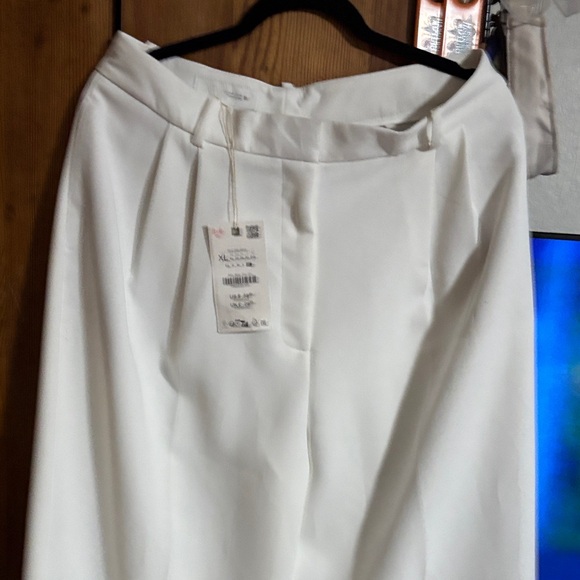 Zara Off-White Trousers - waist 17,Rise 10, inseam 32 - Picture 4 of 10